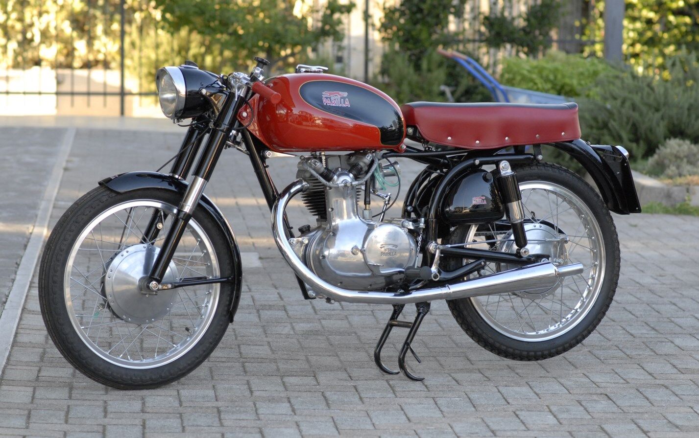 Parilla Lusso Veloce Parilla Lusso Veloce at Owens Moto Classics