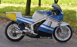 Suzuki RG 500 1985 @ owens moto classics